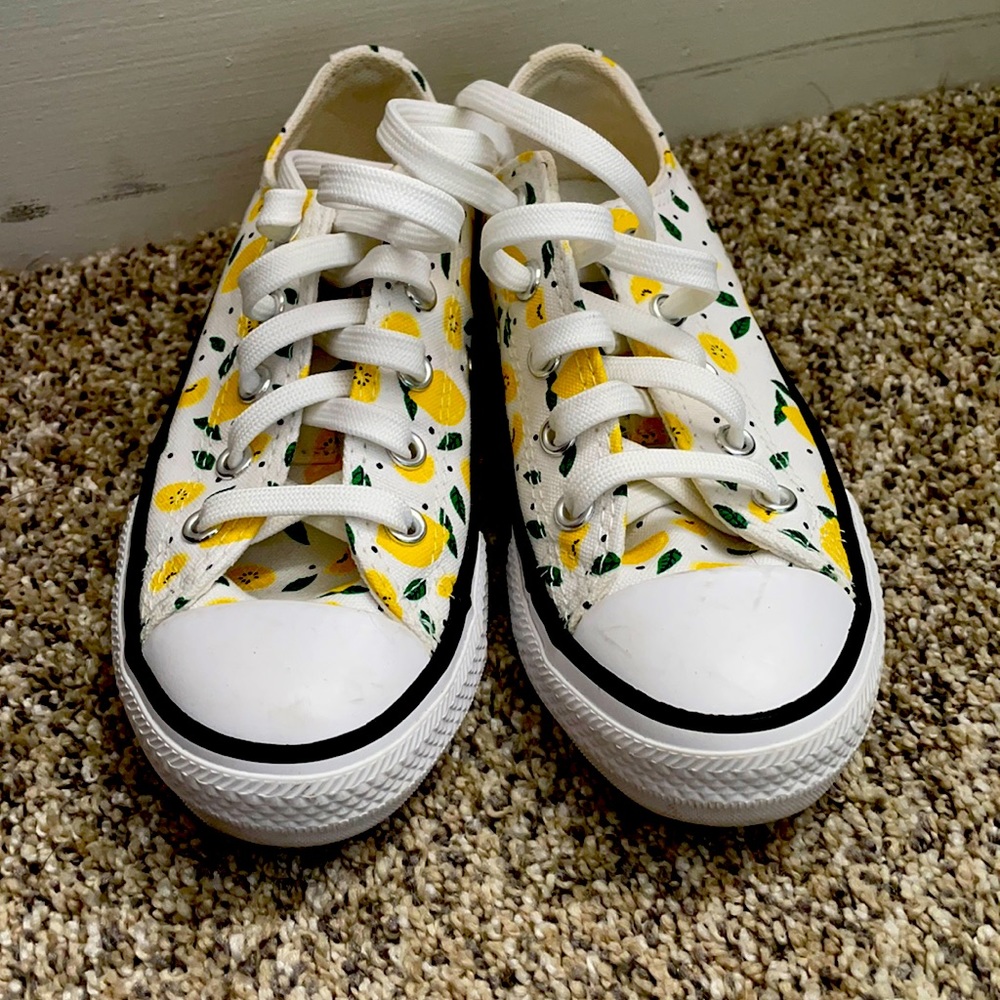 Kids Lemon Converse size 12